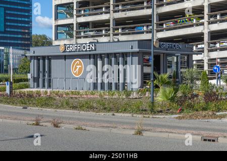 Utrecht, Niederlande. 3. Oktober 2024. Unkrautfahren in Utrecht. Kunden können weiche Drogen kaufen, ohne ihr Auto zu verlassen. Stockfoto