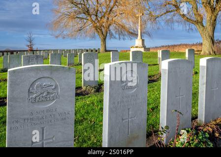 Prowse Point Military Cemetery, World war One Begräbnisstätte im Ypern, das an der Westfront des Ersten Weltkriegs in Ploegsteert/Plugstreet, Hennegau, Belgien, liegt Stockfoto