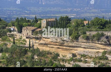 Blick auf den regionalen Naturpark Luberon von Gordes, Provence, Frankreich, Europa Stockfoto