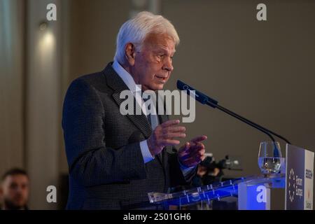 Madrid, Spanien. Dezember 2024. Felipe González, ehemaliger Präsident der spanischen Regierung, bei einem informativen Frühstück, das heute Morgen vom Nueva Economía Forum in einem Hotel im Zentrum von Madrid organisiert wurde. Quelle: D. Canales Carvajal/Alamy Live News Stockfoto