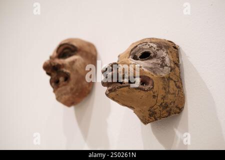 Madrid, Spanien. Dezember 2024. Sehen Sie die Esperpento-Ausstellung im Museo Nacional Centro de Arte Reina Sofía am 23. Dezember 2024 in Madrid, Spanien. Quelle: SIPA USA/Alamy Live News Stockfoto