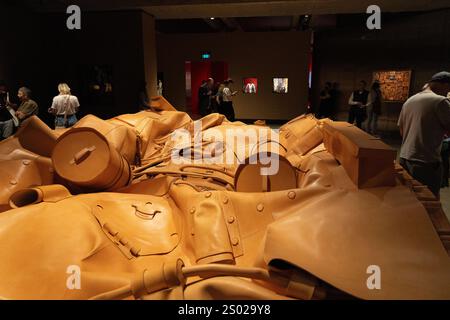 MONA Hobart, He Xiangyu Tankprojekt Namedropping Artwork from Leather, Museum of Old and New Art, Tasmania, Australien Stockfoto