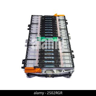 Lithium-Akkupack für Elektroautos und Stromanschlüsse mit bms für Elektroautos, isoliert auf weißem Hintergrund Stockfoto