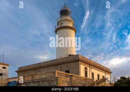 Leuchtturm am Cap de Formentor, Insel Mallorca, Spanien, im Morgenlicht Stockfoto