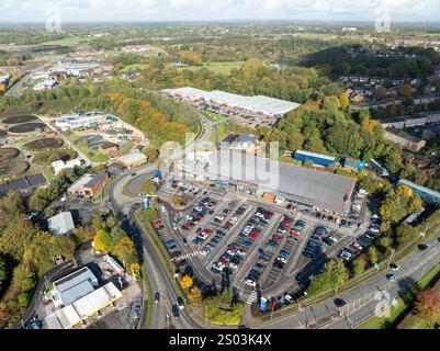 Congleton Retail Park und Tesco/Weitblick Stockfoto