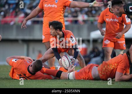 Spears' Shinobu Fujiwara während des Spiels der Japan Rugby League One 2024-25 zwischen Kubota Spears Funabashi Tokyo-Bay und Toyota Verblitz im Prince Chichibu Memorial Stadium in Tokio, Japan am 22. Dezember 2024. Quelle: FAR EAST PRESS/AFLO/Alamy Live News Stockfoto