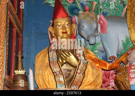 Eingebettet in die ruhigen Hügel des Shivapuri-Nationalparks, etwas außerhalb von Kathmandu, liegt Nepal das ruhige Nagi Gompa Kloster. Dieser alte buddhistische Mo Stockfoto