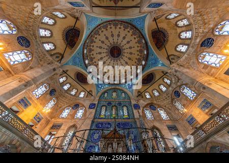 Die Sokollu Mehmed Pascha Moschee ist eine osmanische Moschee aus dem 16. Jahrhundert, die vom Architekten Mimar Sinan entworfen wurde und für die feine Qualität der Iznik Fliesen auf dem bekannt ist Stockfoto