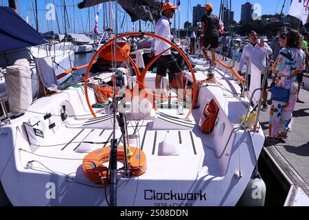 Sydney Harbour, Sydney, Australien. Dezember 2024. 2024 Rolex Sydney to Hobart Race; Clockwork vor dem Start des Rennens Credit: Action Plus Sports/Alamy Live News Stockfoto