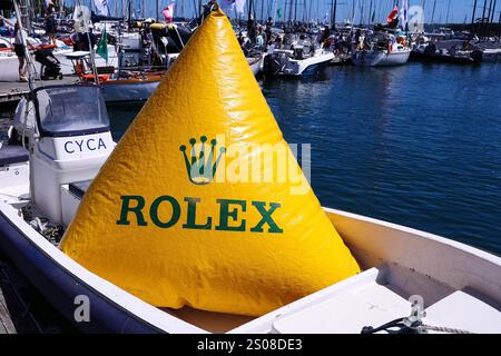 Sydney Harbour, Sydney, Australien. Dezember 2024. 2024 Rolex Sydney to Hobart Race; Rennmarkierung bereit für den Einsatz Credit: Action Plus Sports/Alamy Live News Stockfoto