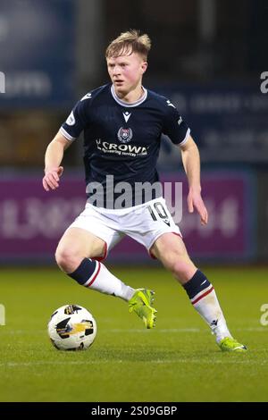 Dens Park, Dundee, Großbritannien. Dezember 2024. Scottish Premiership Football, Dundee gegen Ross County; Lyall Cameron of Dundee on the Ball Credit: Action Plus Sports/Alamy Live News Stockfoto