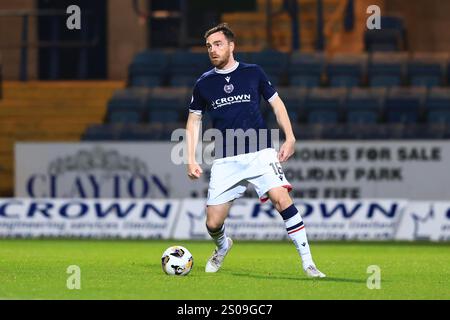 Dens Park, Dundee, Großbritannien. Dezember 2024. Scottish Premiership Football, Dundee gegen Ross County; Sean Kelly aus Dundee am Ball Credit: Action Plus Sports/Alamy Live News Stockfoto