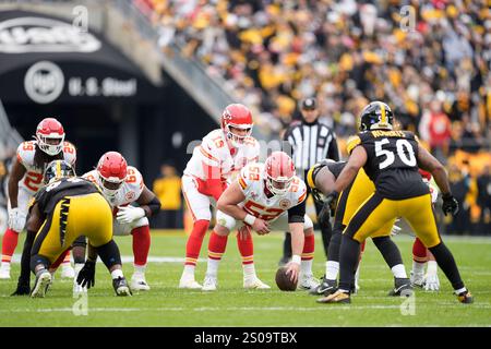 Pittsburgh, Pa, USA. Dezember 2024. 25. Dezember 2024: Patrick Hahomes #15 bei den Pittsburgh Steelers vs Kansas City Chiefs im Acrisure Stadium in Pittsburgh PA. Brook Ward/scheinbare Media Group (Kreditbild: © AMG/AMG via ZUMA Press Wire) NUR REDAKTIONELLE VERWENDUNG! Nicht für kommerzielle ZWECKE! Stockfoto