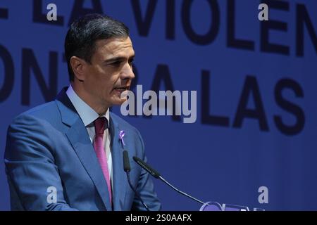 Sanchez eröffnet anlässlich des Internationalen Tages zur Beseitigung der Gewalt gegen Frauen eine Veranstaltung zur Gleichstellung mit Pedro Sanchez Wo: Madrid, Spanien Wann: 25. November 2024 Credit: Oscar Gonzalez/WENN Stockfoto