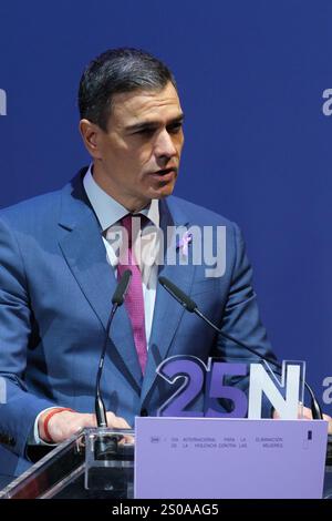 Sanchez eröffnet anlässlich des Internationalen Tages zur Beseitigung der Gewalt gegen Frauen eine Veranstaltung zur Gleichstellung mit Pedro Sanchez Wo: Madrid, Spanien Wann: 25. November 2024 Credit: Oscar Gonzalez/WENN Stockfoto