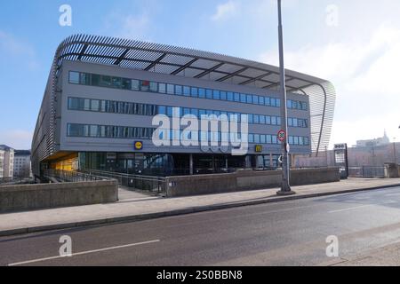 ZOB München Hackerbrücke ZOB München Hackerbrücke. Zentraler Omnibusbahnhof München an der Hackerbrücke *** ZOB Munich Hackerbrücke ZOB Munich Hackerb Stockfoto