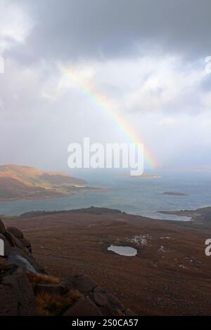 Blick von Beinn na Caillich über broadford Bay, Isle of Skye Stockfoto