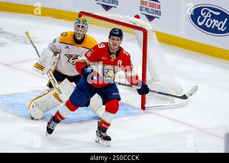SUNRISE, FL - Florida Panthers Matthew Tkachuk #19 in Aktion (Foto: Chris Arjoon) Stockfoto