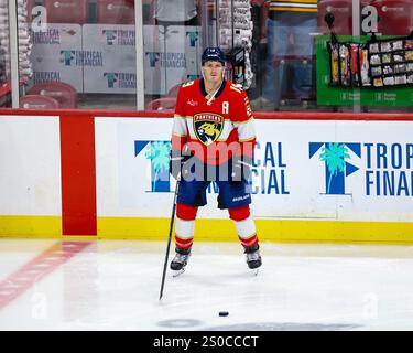 SUNRISE, FL - Florida Panthers Matthew Tkachuk #19 in Aktion (Foto: Chris Arjoon) Stockfoto