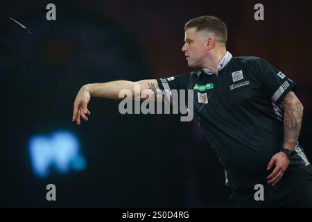 London, Großbritannien. Dezember 2024. Luke Woodlouse während der PDC Paddy Power World Darts Championship 2024/2025 im Alexandra Palace, London, England, Großbritannien am 27. Dezember 2024 Credit: Every Second Media/Alamy Live News Stockfoto
