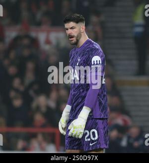 Nottingham, Großbritannien. Dezember 2024. Nottingham, England - 26. Dezember: Fraser Forster of Tottenham Hotspur während des Spiels der Premier League 2024/25 League zwischen Nottingham Forest FC und Tottenham Hotspur FC am 26. Dezember 2024 in Nottingham, England. (Paul Bonser/SPP) Credit: SPP Sport Press Photo. /Alamy Live News Stockfoto