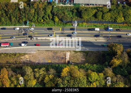 Luftaufnahme, Großbaustelle am Autobahnkreuz Herne, Stau an der Autobahn A43, Baustelle mit Verkehrskontrolle, Baukau-West, Herne, Ruh Stockfoto