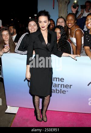 Katy Perry bei der Weltpremiere von EPIX's 'Katy Perry: The Prismatic World Tour', die am 26. März 2015 im Ace Hotel Theater in Los Angeles, USA, stattfand. Stockfoto
