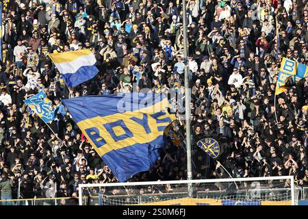 Parma, Italien. Dezember 2024. Parma (Parma) während des Spiels der italienischen Serie A zwischen Parma 2-1 Monza im Ennio Tardini Stadion am 28. Dezember 2024 in Parma, Italien. Quelle: Maurizio Borsari/AFLO/Alamy Live News Stockfoto