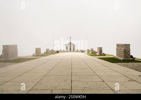 Das militärische Denkmal für den 1. Weltkrieg des Monte Grappa Monument, Monte Grappa Gipfel, Treviso, Italien, europa. Stockfoto