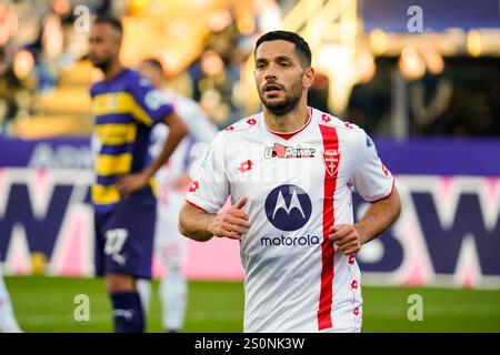 Parma, Italien. Dezember 2024. Gianluca Caprari (AC Monza) während des italienischen Meisterschaftsspiels Serie A zwischen Parma Calcio und AC Monza am 28. Dezember 2024 im Ennio Tardini Stadion in Parma, Italien. Quelle: Luca Rossini/E-Mage/Alamy Live News Stockfoto