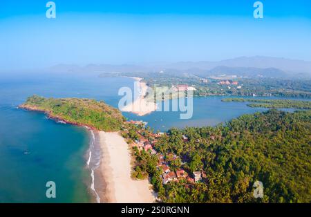 Galgibaga und Talpona Strand aus der Vogelperspektive bei Sonnenuntergang. Galgibaga oder Galgibagh Beach ist ein öffentlicher Strand in der Nähe des Palolem Strandes in South Go Stockfoto