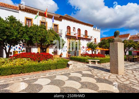 Rathaus von Marbella oder Ayuntamiento am Plaza de los Naranjos in Marbella in der Provinz Malaga in Andalusien, Spanien Stockfoto