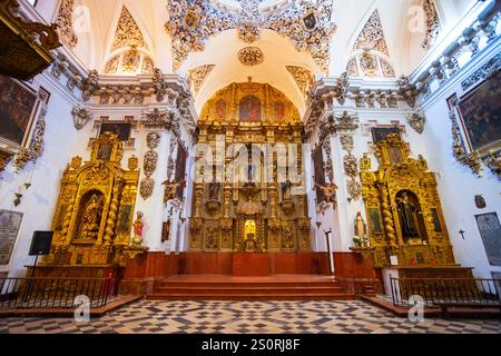 Antequera, Spanien - 22. Oktober 2021: Kirche des Heiligen Johannes Gottes oder Iglesia de San Juan de Dios im Inneren in Antequera, einer Stadt in der Provinz Malaga, Anda Stockfoto