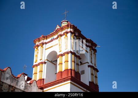 Kirche „Preciosa Sangre de Cristo“ in Teotitlan del Valle in der Region Oaxaca in Mexiko. Stockfoto