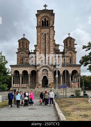 BELGRAD, SERBIEN - 14. September 2024: Blick auf die Markuskirche, ein Wahrzeichen serbobyzantinischer serbisch-orthodoxer Kirche im Tasmajdan p Stockfoto