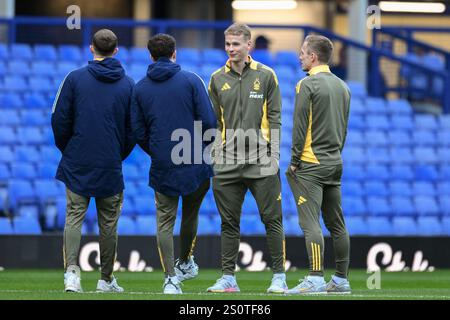 Liverpool, Großbritannien. Dezember 2024. Zach Abbott aus Nottingham Forest während des Premier League-Spiels zwischen Everton und Nottingham Forest im Goodison Park, Liverpool am Sonntag, den 29. Dezember 2024. (Foto: Jon Hobley | MI News) Credit: MI News & Sport /Alamy Live News Stockfoto