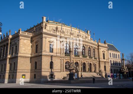 Prag, Tschechische Republik 12. Dezember 2023, Philosophische Fakultät der Karlsuniversität in Prag Stockfoto