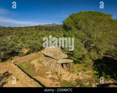 Dolmen der Creu d'en Cobertella, im Cap de Creus, innerhalb der Megalithroute der Rosen (Alt Empordà, Girona, Katalonien, Spanien) Stockfoto