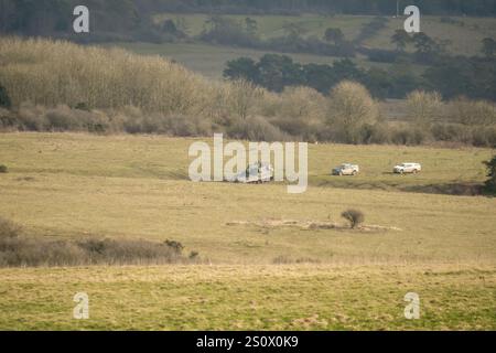 Eine gepanzerte selbstfahrende Haubitze der britischen Armee AS90 (AS-90 Braveheart Gun Equipment 155 mm L131) in Aktion Stockfoto