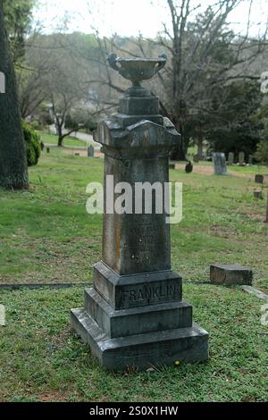 Lynchburg, VA, USA. Alte Grabsteine auf dem Altstadtfriedhof. Stockfoto