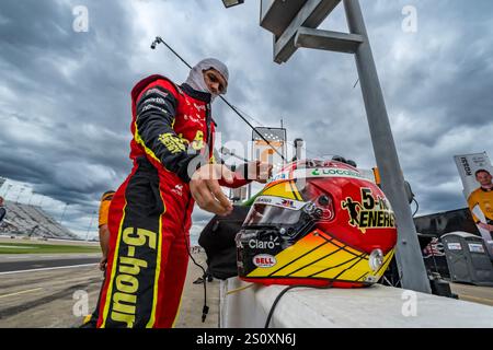 PIETRO FITTIPALDI (30) (USA) aus Miami, Florida, bereitet sich auf die Qualifikation für den Big Machine Music City Grand Prix vor, der von Gainbridge auf dem Nashville Superspeedway in Libanon, TN, präsentiert wird. Stockfoto