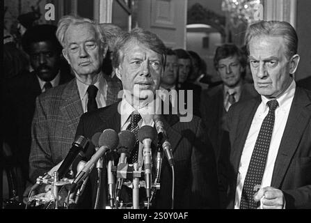 Der designierte US-Präsident Jimmy Carter wurde am 23. November 1976 im US-Capitol in Washington, D.C. untergebracht. Foto: Benjamin E. „Gene“ Forte/CNP/ABACAPRESS. KOM Stockfoto