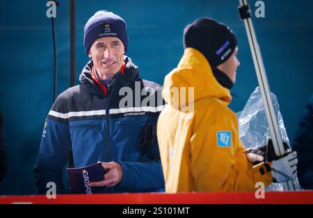 Martin Schmitt Eurosport-TV-Experte auf der 73. Vier-Schanzentournier Skispringen am 28. Dezember 2024 in der Schattenbergschanze ORLEN Arena in Oberstdorf, Bayern, Deutschland, Fotograf: Peter Schatz Stockfoto