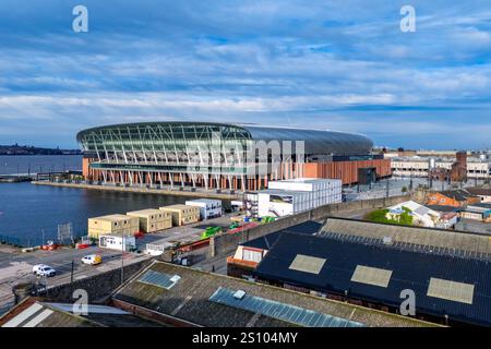 Ein Blick aus der Vogelperspektive auf das neu errichtete Everton Stadium am Bramley Moore Dock, Liverpool, dem demnächst neuen Heimstadion des Everton Football Club. Bilddatum: Montag, 30. Dezember 2024. Stockfoto