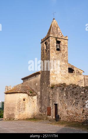Kirche Sant Cugat, Rabos del Terri, Cornella de Terri. XII. Jahrhundert. Stockfoto
