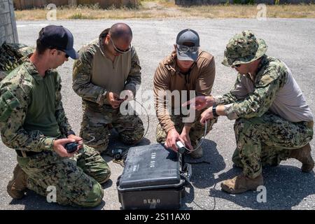 EODMU-8 Expeditionary Warfare Field Training Übung 3.-5. Juni 2024 (8487116). Stockfoto