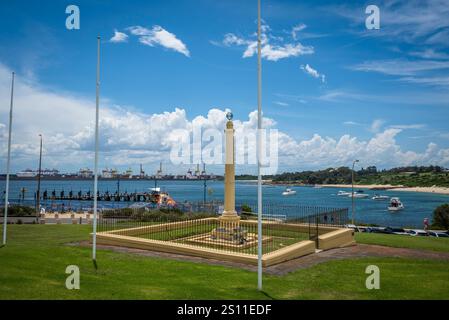 Monument für Monr de la Perouse und seine Gefährten, errichtet in der Botany Bay in La Perouse, einem Vorort im östlichen Vorort, benannt nach der französischen Naviga Stockfoto