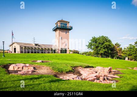 Sioux Falls, SD USA - 26. August 2017: Historische Pferdescheune, die in den späten 1800er Jahren gebaut wurde, um Pferde zu beherbergen, die heute in den Steinbrüchen in der Gegend von Falls Park in arbeiteten Stockfoto