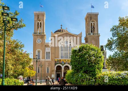 Athen, Attika - GR - 25. Okt. 2024 die Heilige Metropolitankirche der Verkündigung in Athen ist eine große Kathedrale aus dem 19. Jahrhundert, die für ihre Neoc bekannt ist Stockfoto