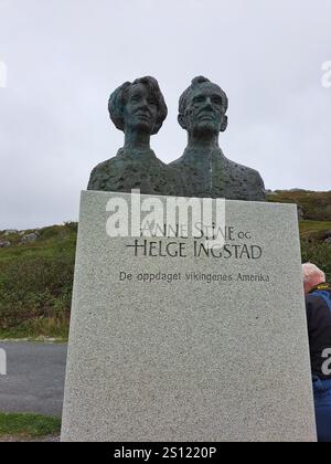 Büsten von Anne Stine und Helge Ingstad in L’Anse aux Meadows in Neufundland & Labrador, Kanada Stockfoto